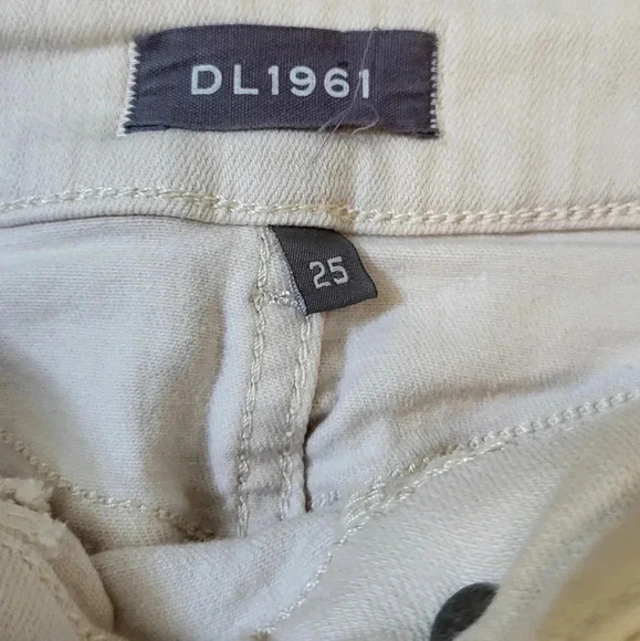 DL1961 Florence Cropped Mid Rise Instasculpt Skinny Tuxedo Jeans(25) - Picture 9 of 11